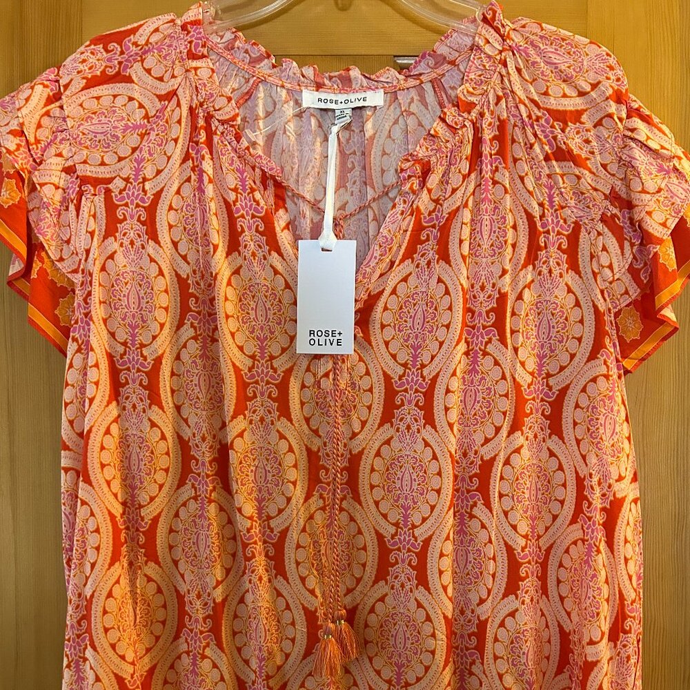 NEW Rose + Olive capped sleeve shirt - SZ XL